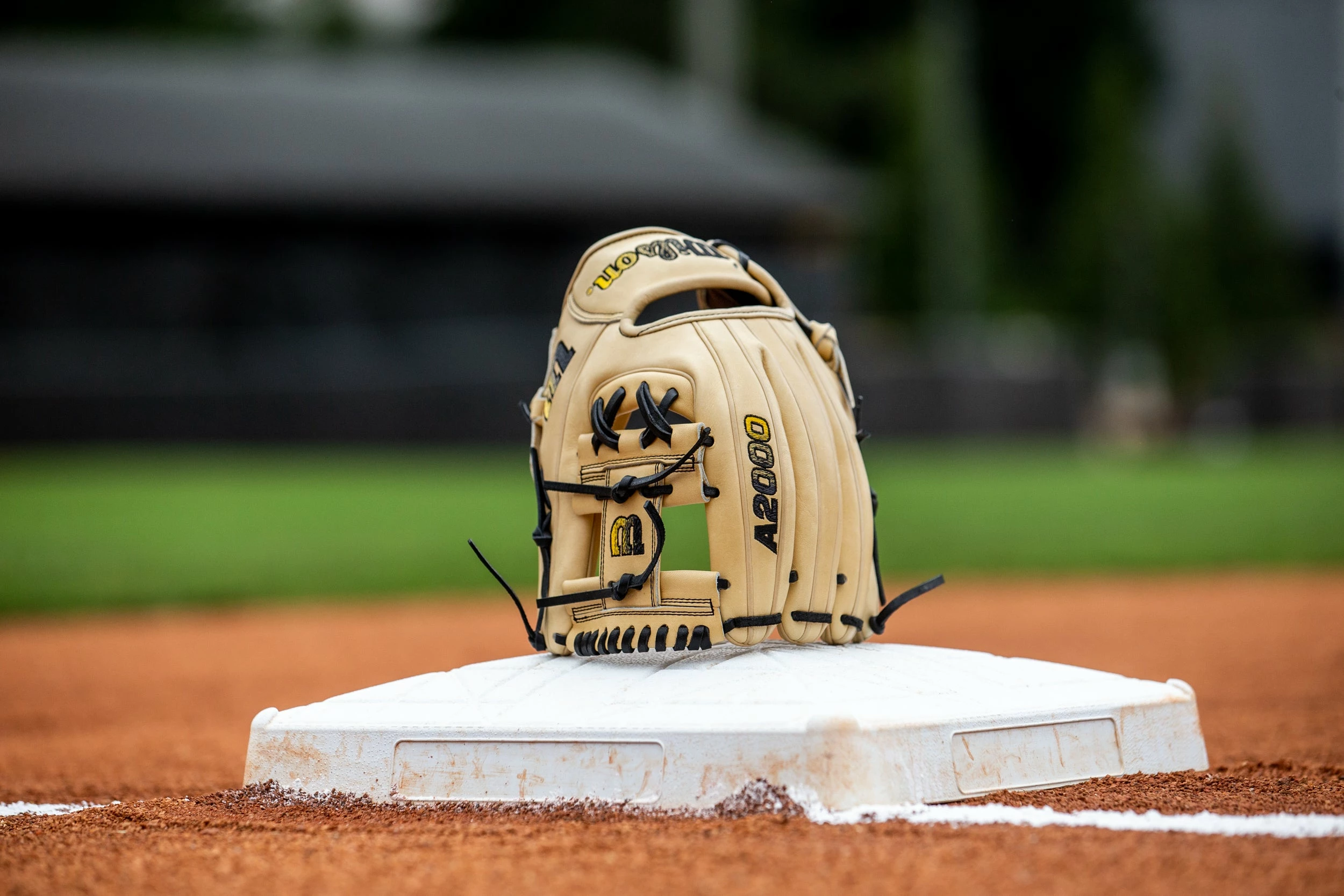 2023 Wilson A2000 1786 11.5" Infield Baseball Glove: WBW100969115 - Image 3